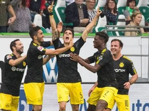 Siêu phẩm của Marc Bartra vào lưới Wolfsburg