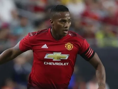 NÓNG: Sau Dalot, Man Utd tiếp tục nhận thêm tin dữ với Valencia