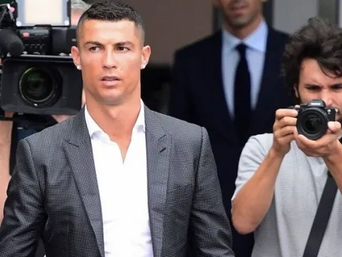 Ronaldo nhận tội trốn thuế, chấp nhận án phạt cực nặng