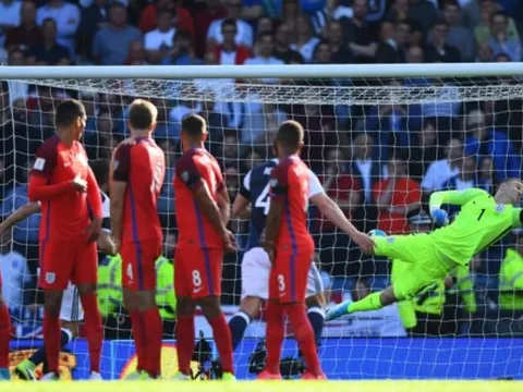 Số phận nghiệt ngã gọi tên Joe Hart