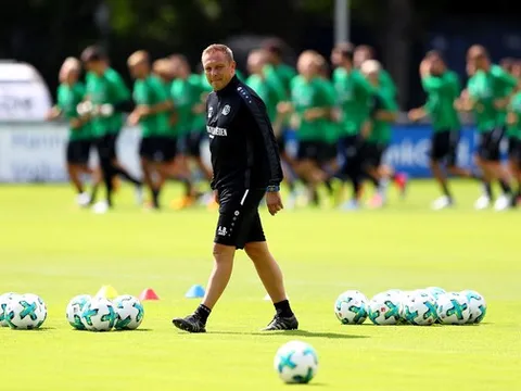 Sợ xuống hạng, tân binh Bundesliga hội quân ngay tháng Sáu