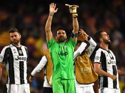 Sốc: Buffon suýt giải nghệ vì lời hứa trước Barcelona