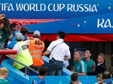 SỐC: CĐV Đức đòi tẩn Ozil sau thất bại trước Hàn Quốc