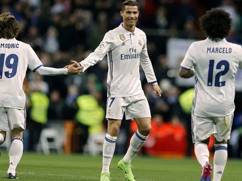 Sốc: Juve muốn mua cả Modric lẫn Marcelo để làm bạn với Ronaldo