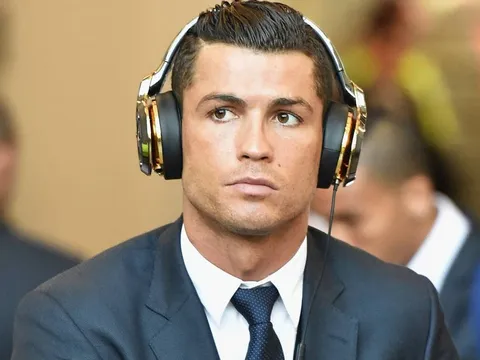 NGHI ÁN: Ronaldo từng hiếp dâm, chi tiền bịt miệng nạn nhân?