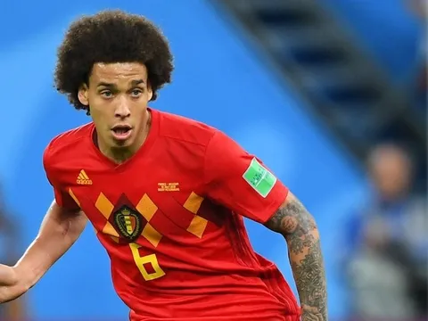 SỐC: Túng quẫn, Man Utd chốt tân binh từ Trung Quốc, giá 17 triệu?