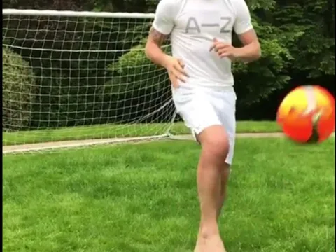 Sốc với quá trình hồi phục của Ibrahimovic
