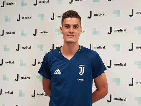 SỐC: Xuất hiện mâu thuẫn, Schick có thể không tới Juventus