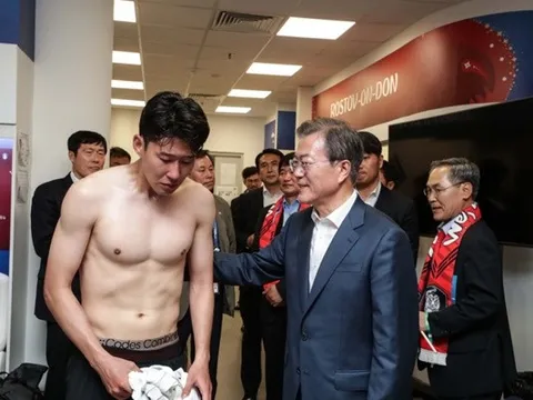 Son Heung-min khóc nức nở, quyết cùng Hàn Quốc 'sống mái' với Đức