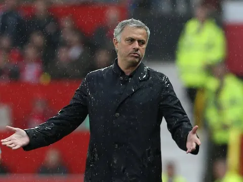 Sóng ngầm ở MU, dàn sao Quỷ Đỏ muốn Mourinho bay ghế