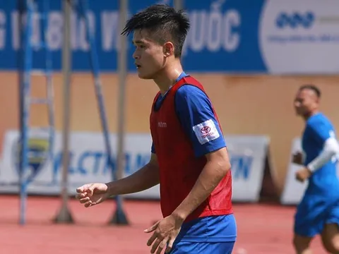 Thất bại trước HAGL, FLC Thanh Hóa mất điểm và mất luôn quân