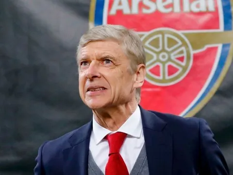 HLV Wenger: Người “thay máu” cho bóng đá Anh