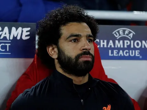 "Jurgen Klopp hãy cất Salah trên ghế dự bị"