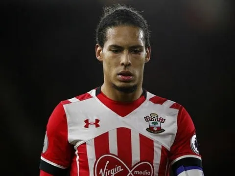 Steven Gerarrd giục Liverpool chiêu mộ sao Southampton
