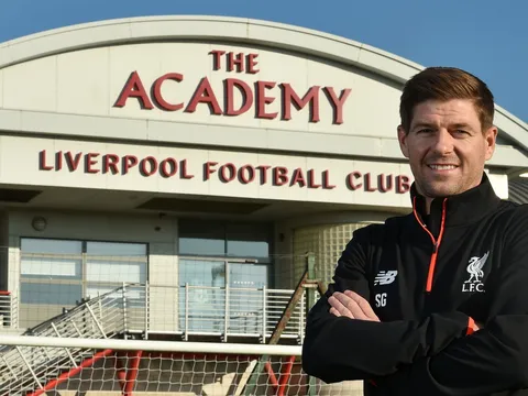 Steven Gerrard CHÍNH THỨC trở lại Liverpool