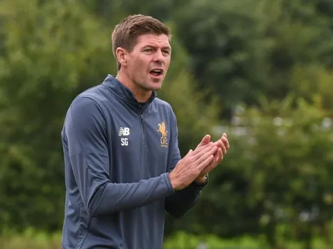 Steven Gerrard muốn đưa sao Man Utd về Liverpool