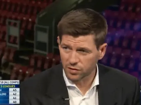 Steven Gerrard: "Salah đã vượt qua đẳng cấp của Ronaldo và Messi"