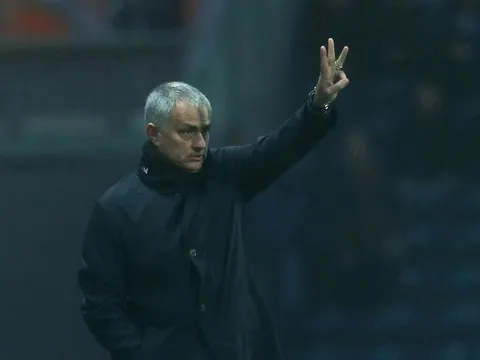 Sử dụng 4-3-3: Mourinho sẵn sàng cho cuộc cách mạng!
