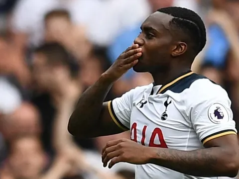 Sự thăng tiến vượt bậc của Danny Rose mùa 2016/17