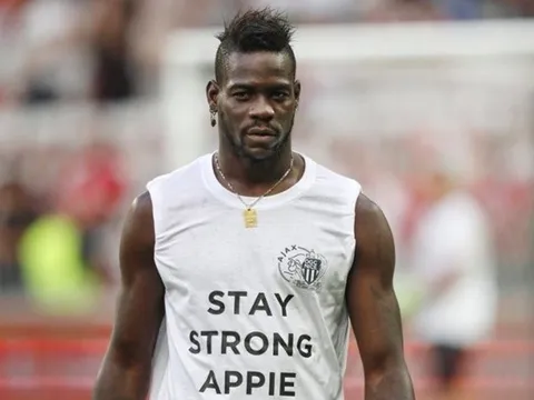 "Super Mario" và nhiều sao trẻ tri ân Nouri