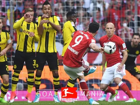 Sút phạt tuyệt đẹp, Lewandowski nhấn chìm Dortmund tại thánh địa Allianz Arena