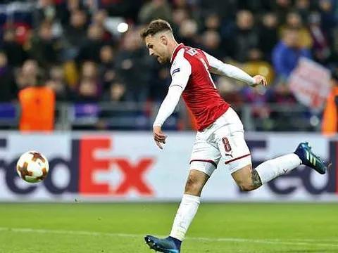 Sút tung lưới CSKA Moscow, Ramsey trở thành tiền vệ săn bàn số 1 lịch sử Arsenal