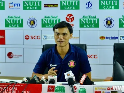 HLV Phan Văn Tài Em: Thay áo pitch khiến Sài Gòn bị ghi bàn