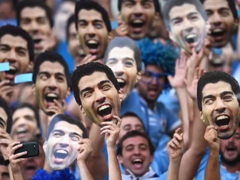 Tại sao người Uruquay vẫn ủng hộ Suarez?