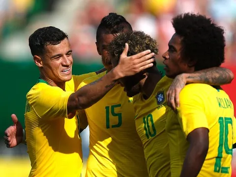 Tam tấu nổ súng, Brazil hủy diệt Áo ngay tại Ernst Happel