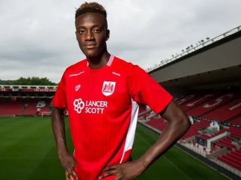 Tammy Abraham: Sao trẻ Chelsea khiến Arsenal mê mẩn