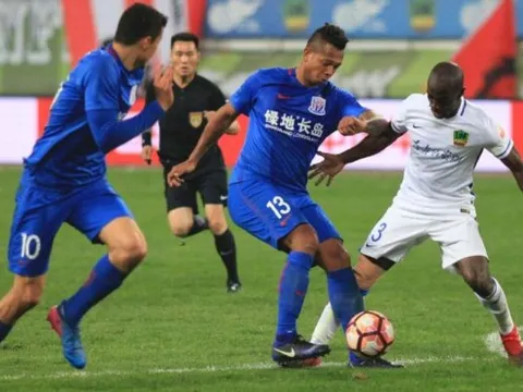 Sụp bẫy, CLB Trung Quốc thanh lý sớm Tevez?