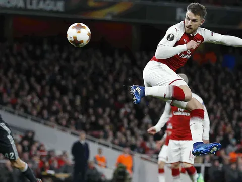 Ramsey nói gì về cú ta-lông đầy ngẫu hứng?