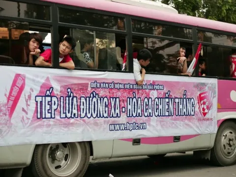 Thách thức án phạt, CĐV Hải Phòng vượt gần 2.000 km đến Cần Thơ