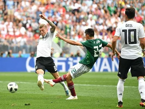 Thần đồng Mexico 22 tuổi rực sáng, nhà vua Đức băng hà ngay trận ra quân