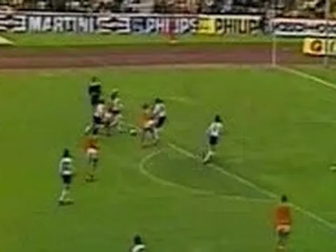 'Thánh' Cruyff, cầu thủ vĩ đại nhất trong lịch sử Ajax
