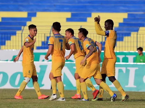 Hạ đẹp Hải Phòng, Thanh Hóa đặt chân vào top 3