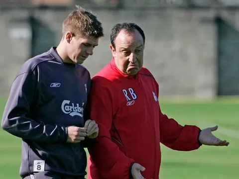 Thầy cũ "mách nước" cho Gerrard trong sự nghiệp cầm quân