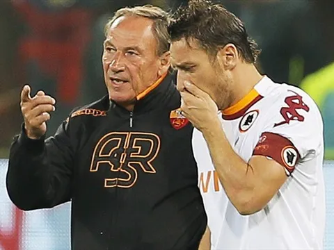 Thầy cũ mời Totti xuống Serie B thi đấu