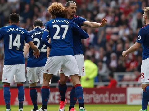 Thay nhau nổ súng, các chân sút Quỷ đỏ mang về niềm vui cho đội trưởng Fellaini