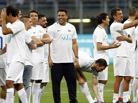 Thế hệ vàng Italia cùng nhau ôn lại "kỉ niệm xưa" ở San Siro