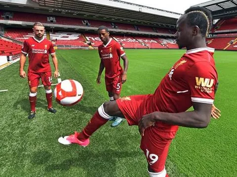 Theo trào lưu, Liverpool có nhà tài trợ cực độc