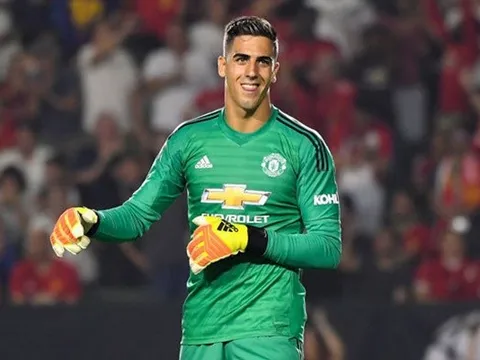 Thi đấu ấn tượng, sao trẻ Man Utd vẫn muốn được đi "du học"
