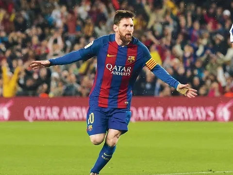 Thi đấu khó khăn, đôi bạn thân Messi, Suarez 'hùn vốn' làm ăn