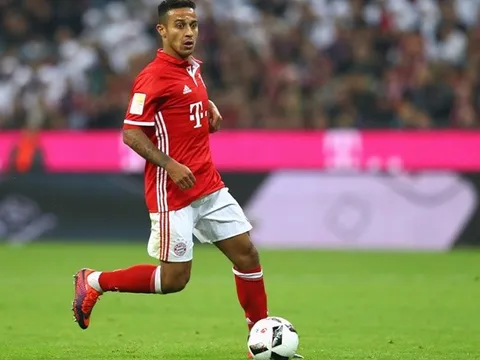 NÓNG: MU, Barca chú ý, Bayern Munich quyết bán Thiago nhưng...