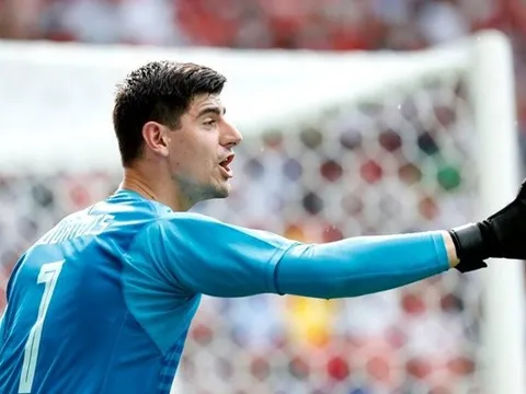 Thibaut Courtois gửi thông điệp đầy khiêu khích đến tuyển Anh