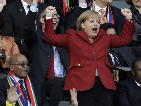 Thủ tướng Merkel xót xa trước 'nỗi nhục' của tuyển Đức