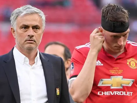 Thua Chelsea, 3 cầu thủ Man Utd nên bán luôn và ngay