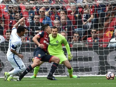Thua Genoa, Inter vỡ mộng châu Âu