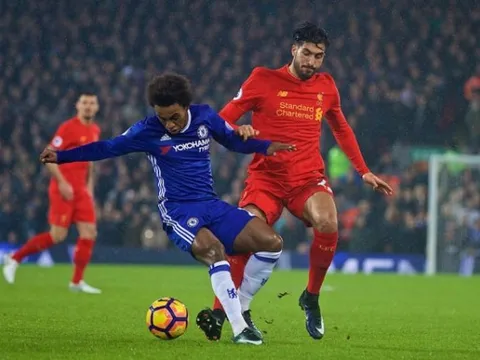 Thua Tottenham, Chelsea phải 'bám víu' Liverpool