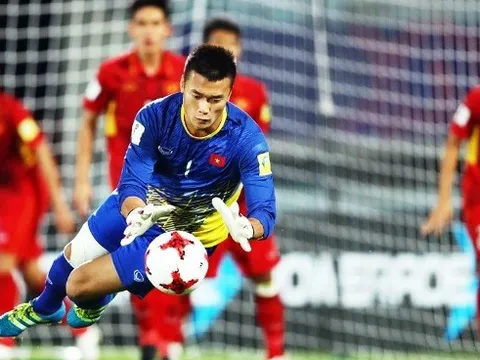 'Người nhện' Tiến Dũng giúp U20 Việt Nam làm nên lịch sử